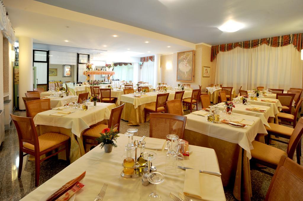 Hotel Ferrari Salsomaggiore Terme Luaran gambar