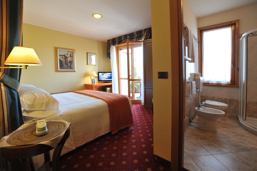 Hotel Ferrari Salsomaggiore Terme Luaran gambar